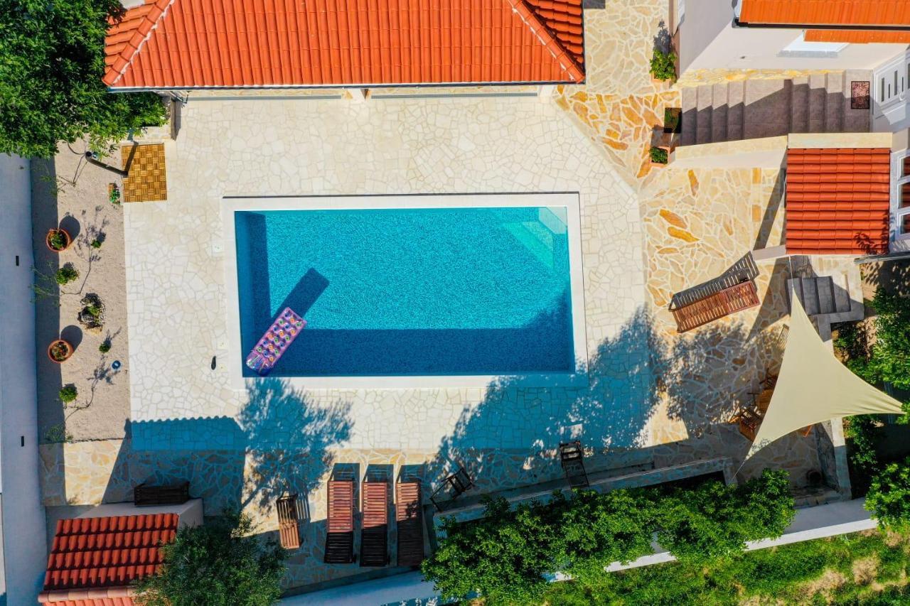 Luka Villa Pridraga Exterior photo