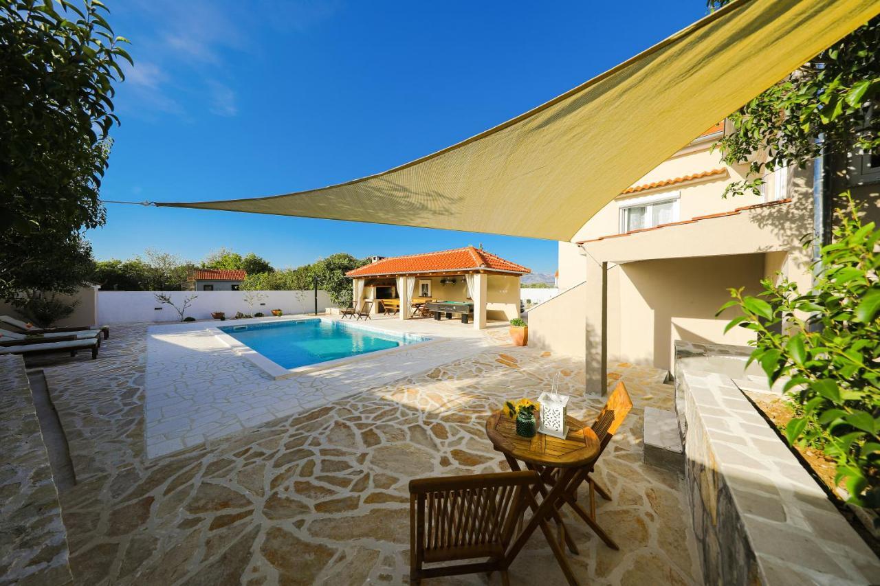 Luka Villa Pridraga Exterior photo